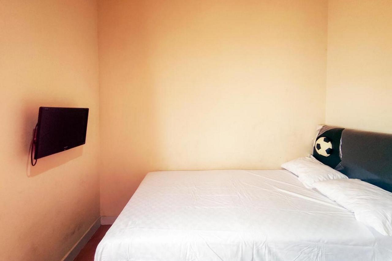 Chandra Graha Guesthouse Palu Exterior foto